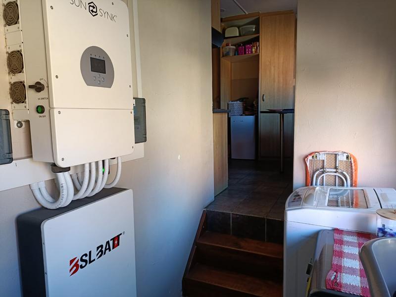 5 Bedroom Property for Sale in Denneoord Western Cape